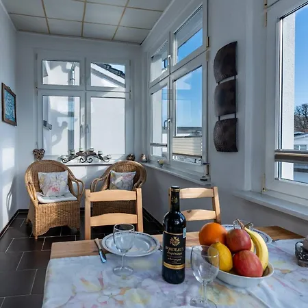 Seiler 5 3-raum Apartment *